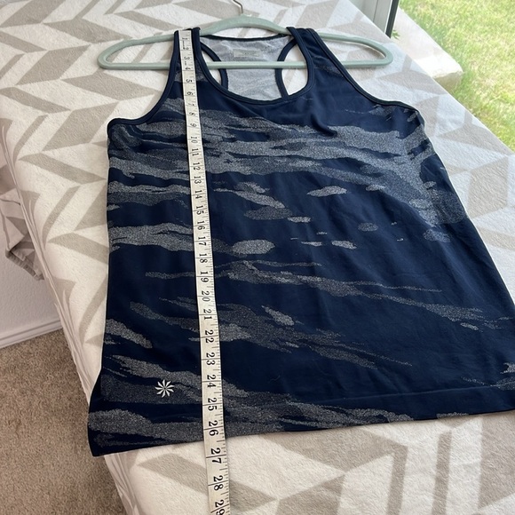Athleta Speedlight Racerback Athletic Tank Top size Large - Picture 7 of 8